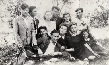 Первые выпускники-термисты, май 1946 г.