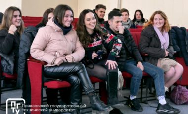 Сказку мы создаём своим руками