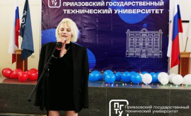 Дебютом студента 2022 начинаем новогодние праздники!