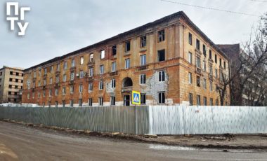 Начался монтаж оконных блоков в первом корпусе ПГТУ