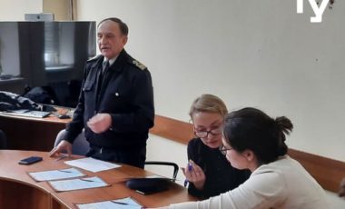 21 марта 2023 г. в Мариупольском гуманитарном университете прошел конкурс чтецов "Души прекрасные порывы", организованный отделом молодежной политики администрации города Мариуполя.