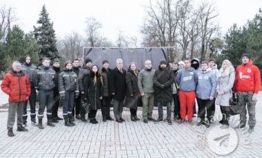 Городской сад пополнился новыми функциональными арт-объектами.