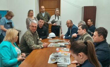 Приазовский государственный технический университет посетила с рабочим визитом депутат Государственной Думы, Заслуженная артистка РСФСР, киноактриса Елена Григорьевна Драпеко.