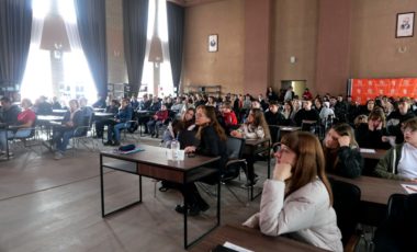 Старейший вуз Приазовья вновь открыл двери для будущих абитуриентов и их родителей.