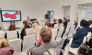 На кафедре социологии и социальной работы социально-гуманитарного факультета ФГБОУ ВО "ПГТУ" прошла лекция на тему: "Как перестать бояться и начать изучать китайский язык".