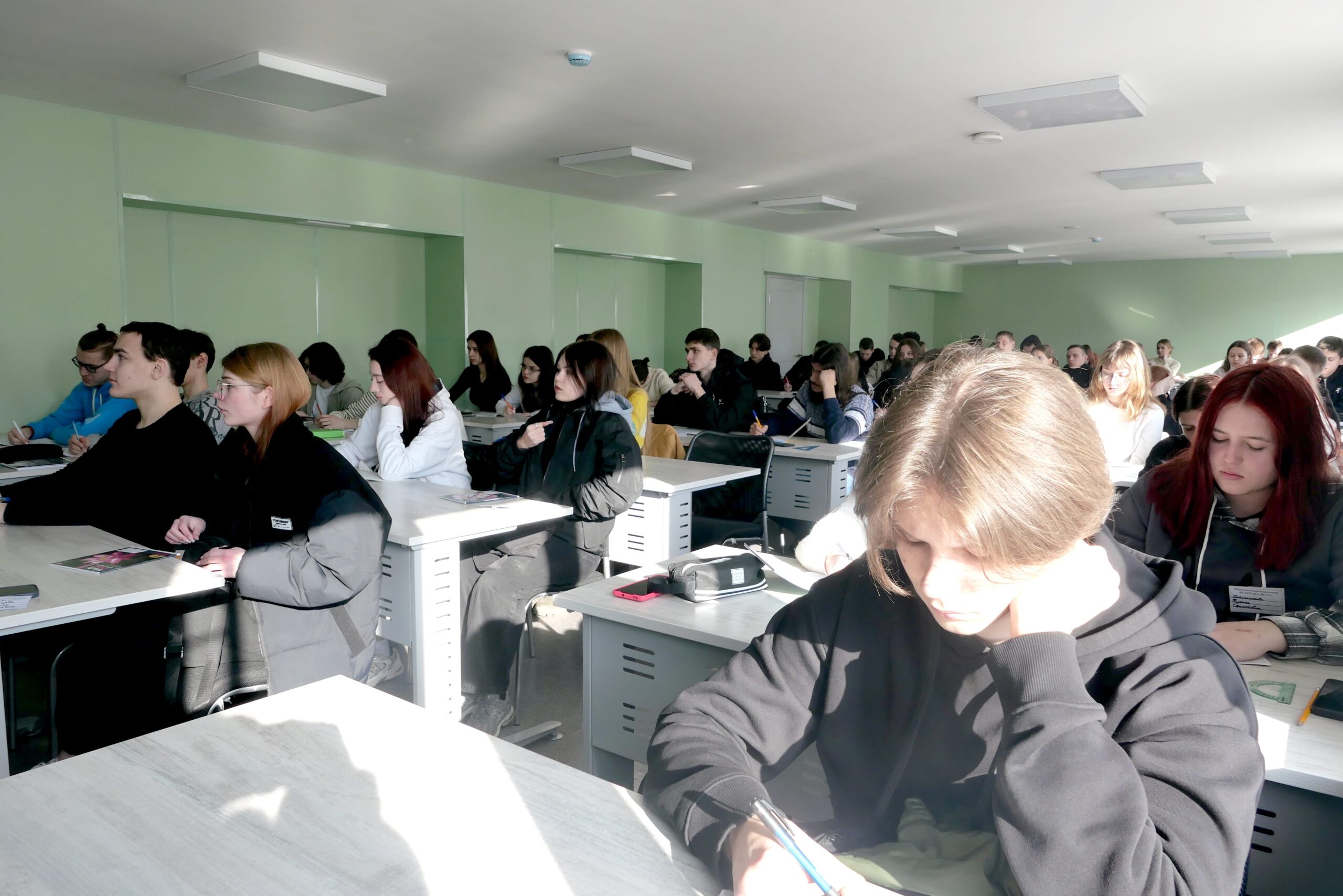 В ФГБОУ ВО «ПРИАЗОВСКИЙ ГОСУДАРСТВЕННЫЙ ТЕХНИЧЕСКИЙ УНИВЕРСИТЕТ» стартовал бесплатный образовательный интенсив для подготовки к вступительным испытаниям.