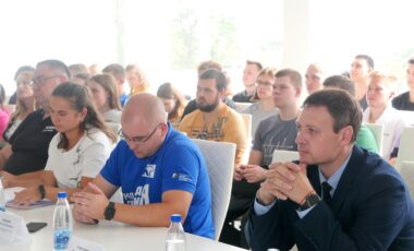 10_2024-09-19_09-38-10