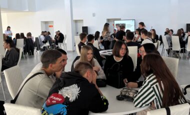 10_2024-10-03_09-06-00