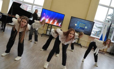 48_02-12-2024_10-04-44