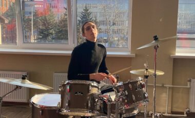 10_28-02-2025_12-08-25