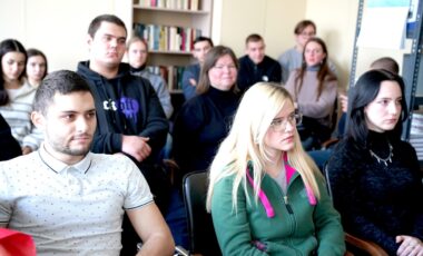 В Приазовском государственном техническом университете (ПГТУ) состоялось торжественное мероприятие, посвященное Дню защитника Отечества, объединившее студентов, преподавателей и сотрудников в духе патриотизма и уважения к истории своей страны.