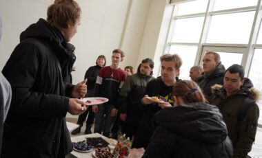 4_03-03-2025_21-55-17