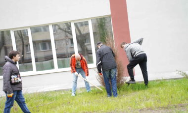 10_27-04-2025_22-05-48