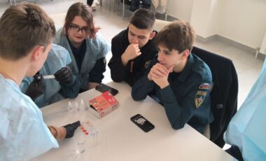 16_25-04-2025_16-07-44