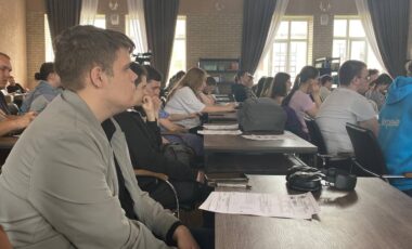 4_27-04-2025_06-16-19