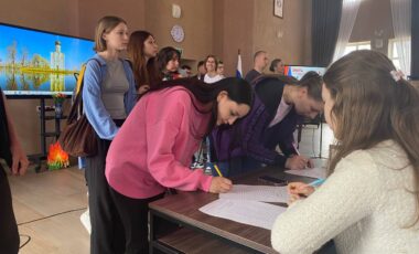 5_27-04-2025_06-16-19