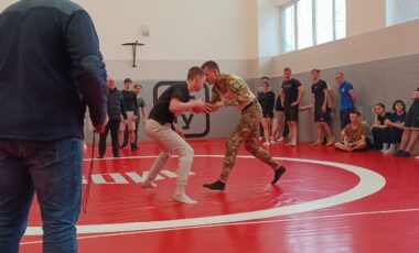 6_05-04-2025_17-59-57