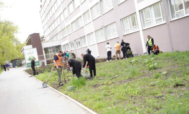 6_27-04-2025_22-05-48