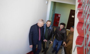 8_29-04-2025_08-26-42