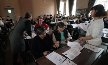 9_27-04-2025_06-16-19