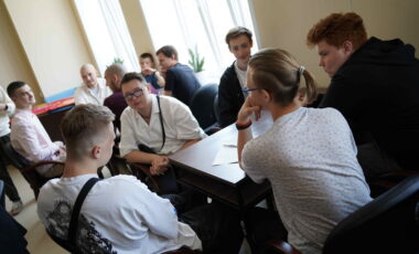 5_08-05-2025_19-35-25