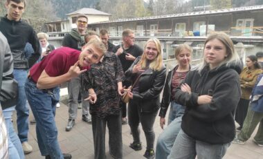 6_06-05-2025_10-21-52