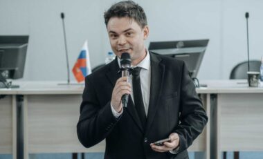 12_01-06-2025_09-50-22