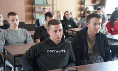 РЕКА ГЕРОЕВ